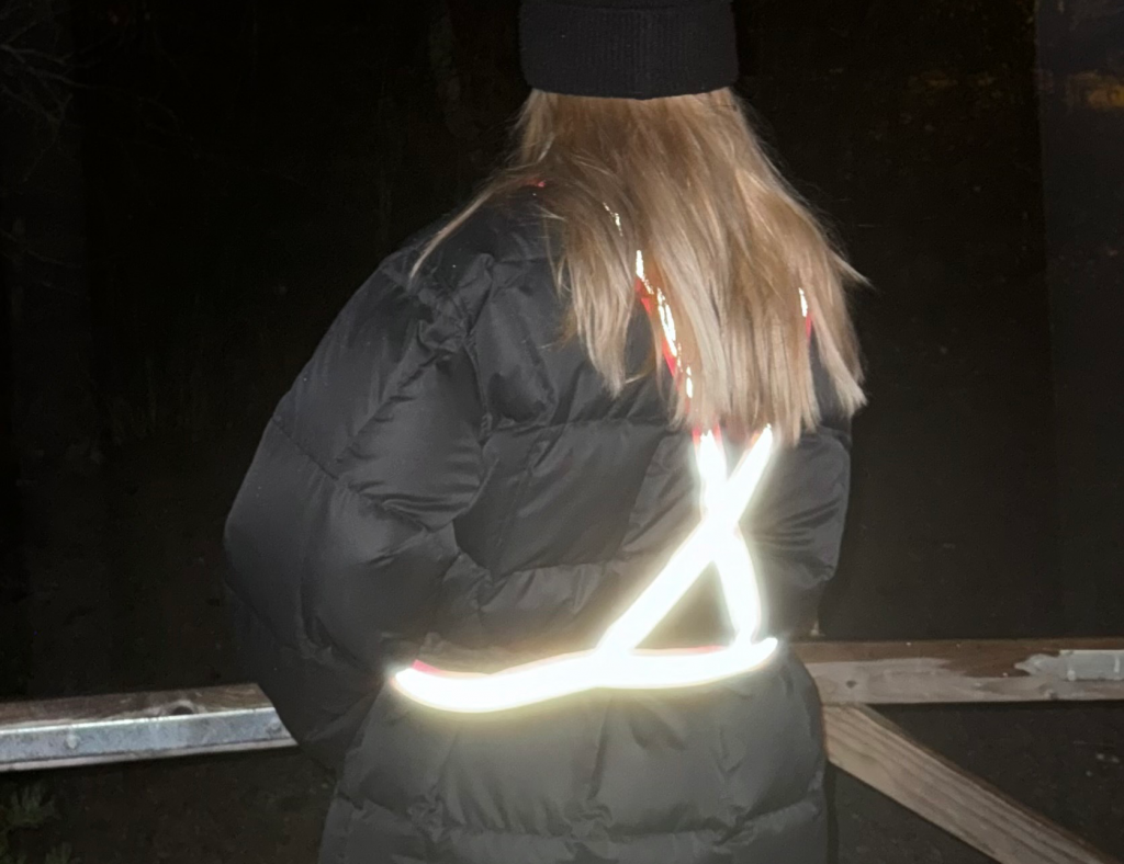 Front view of reflective pedestrian strap.