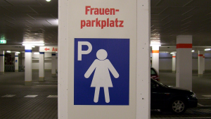 feature_frauenparkplatz_small